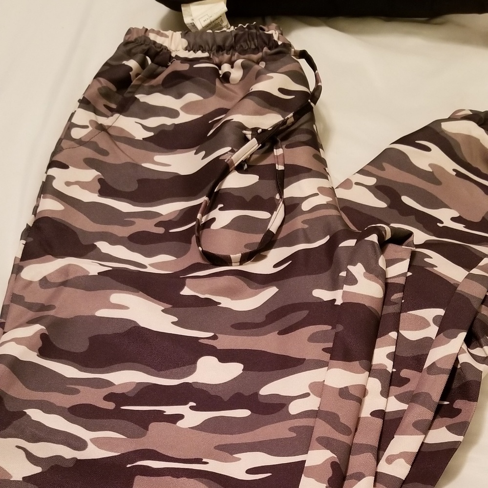Camouflage cargo pants